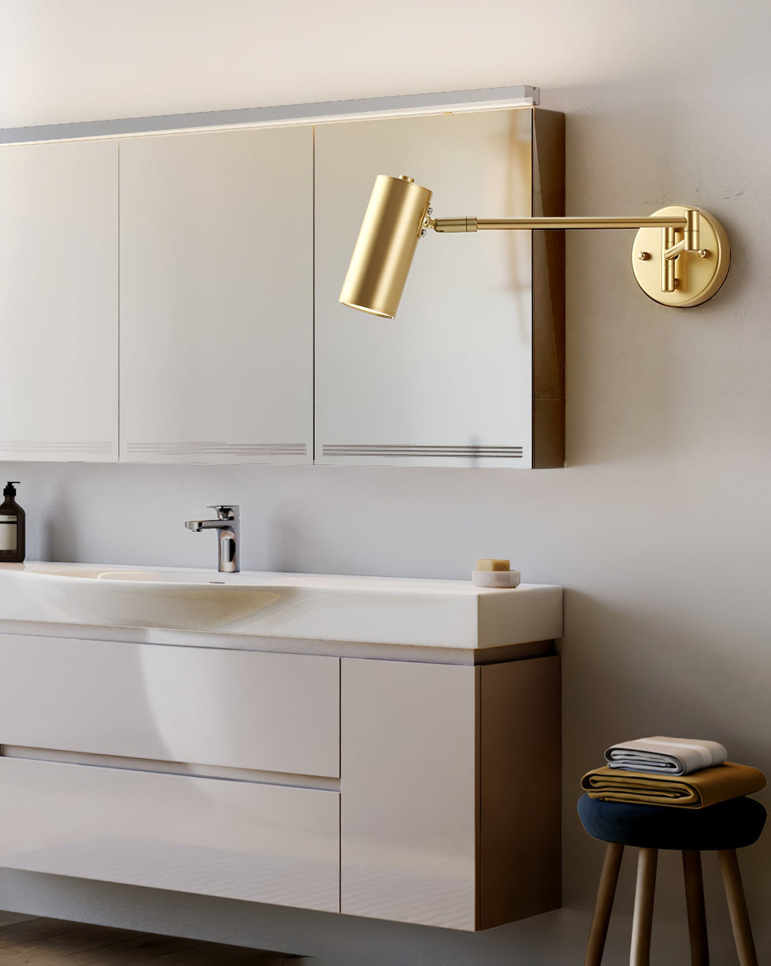 LumiArm: Applique LED orientabile – Lampada da lettura moderna in design minimalista