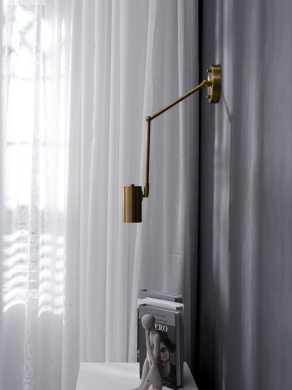 LumiArm: Applique LED orientabile – Lampada da lettura moderna in design minimalista