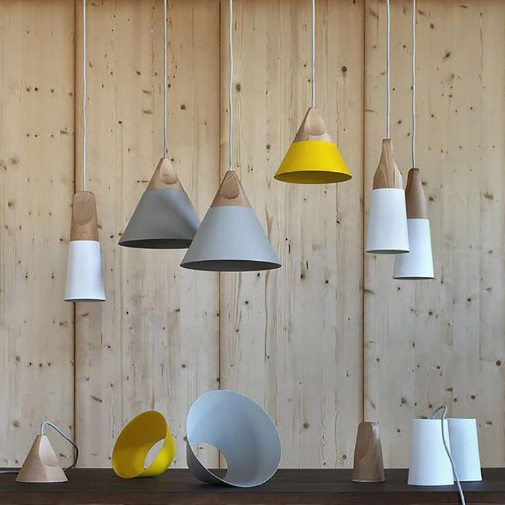 LumiBard: Lampada a sospensione in legno scandinavo in metallo e rovere – ideale per camere dei bambini e angoli lettura