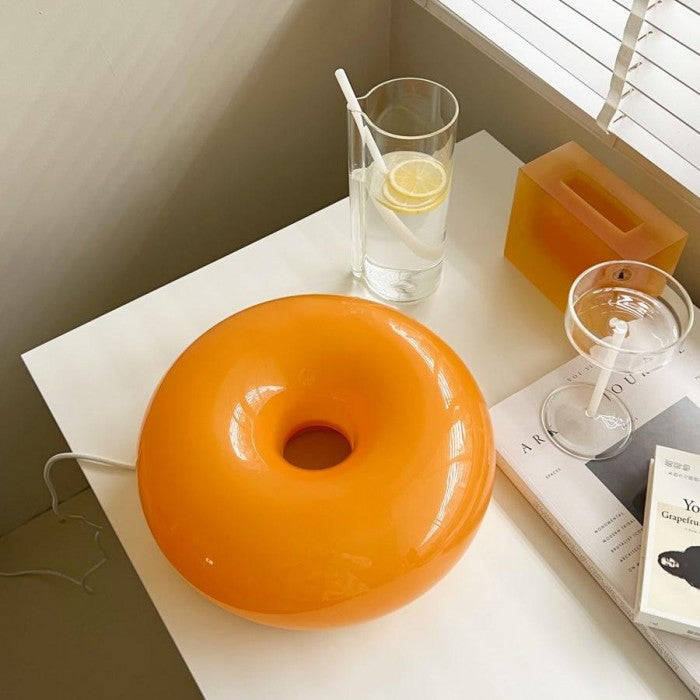 LumiDon: Lampada da tavolo e da parete Bauhaus a forma di donut – Design moderno a LED per la casa
