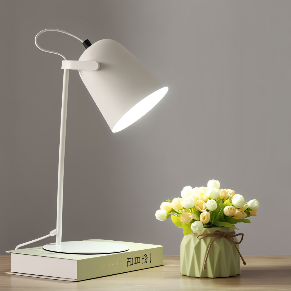 LumiFlex: Lampada da tavolo LED moderna e girevole – lampada da scrivania a bassa emissione di luce per leggere e lavorare