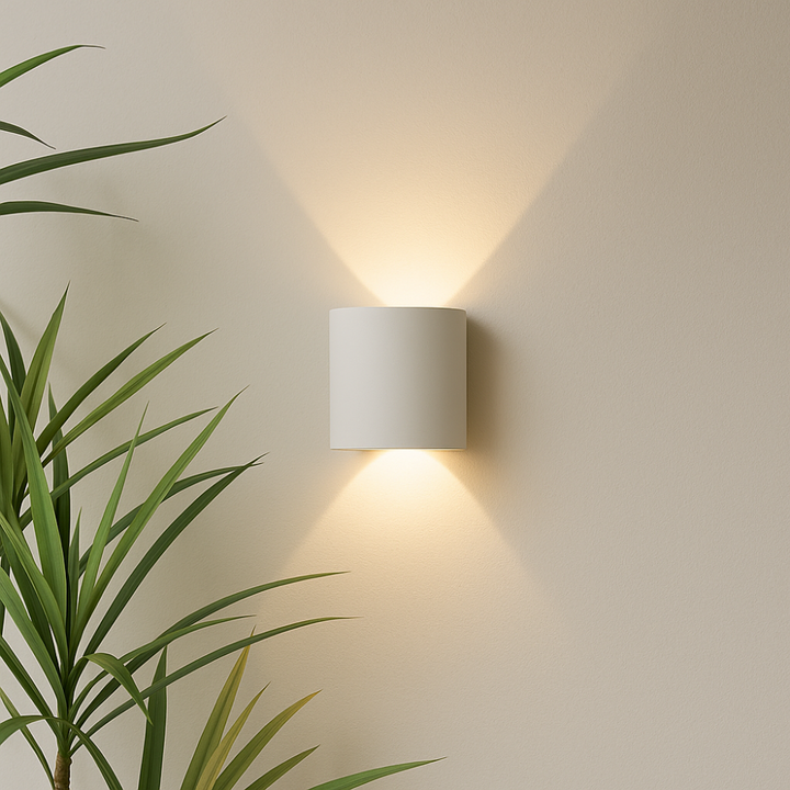 LumiForma: Applique LED per interni ed esterni dal design moderno e minimalista