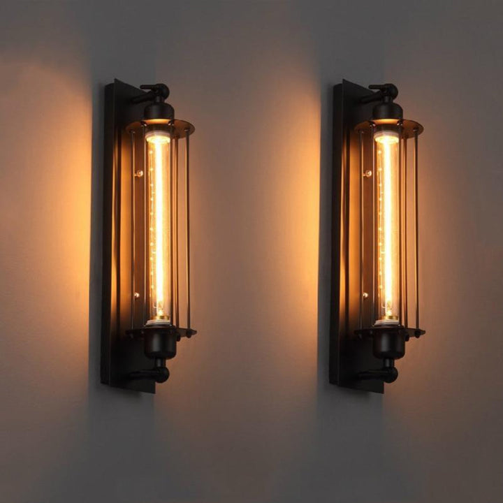 LumiIron: Applique LED senza tempo in metallo con un&