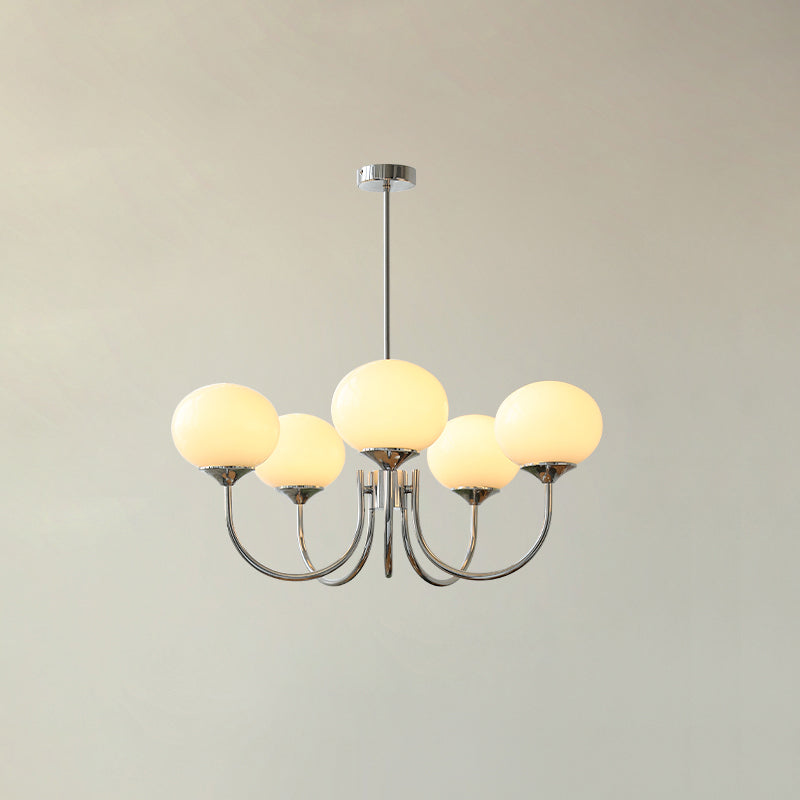 LumiRosé: Lampadario di design con finitura dorata e paralumi in vetro