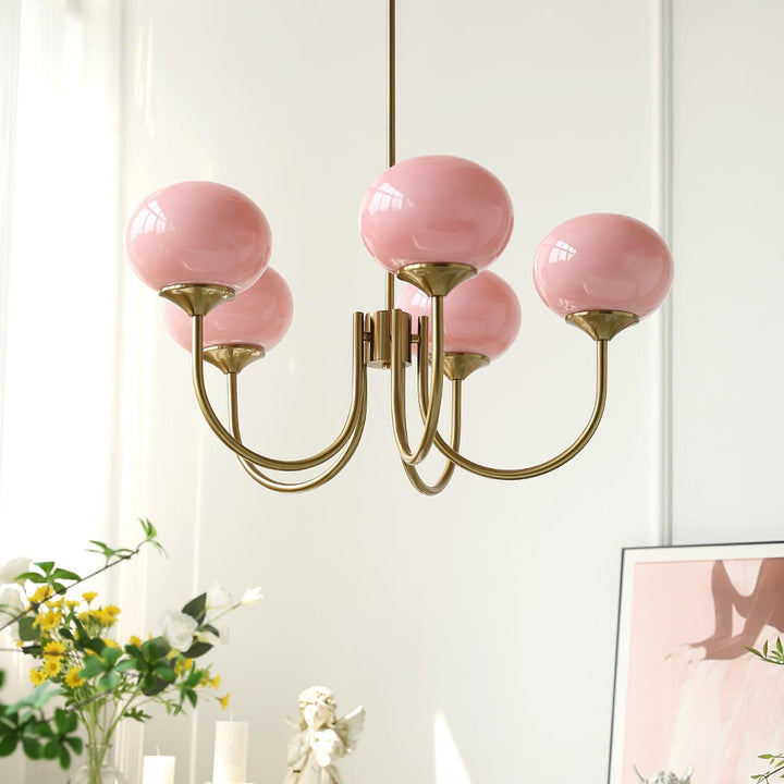 LumiRosé: Lampadario Designer con finitura dorata e paralumi in vetro
