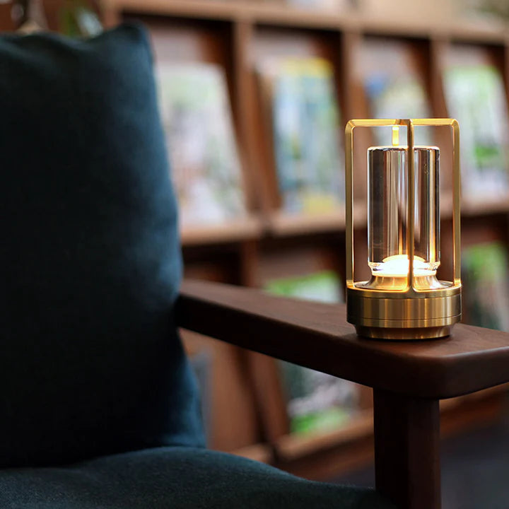 LumiSola: Lampada da tavolo LED senza fili con ricarica USB – dimmerabile e impermeabile per interni ed esterni