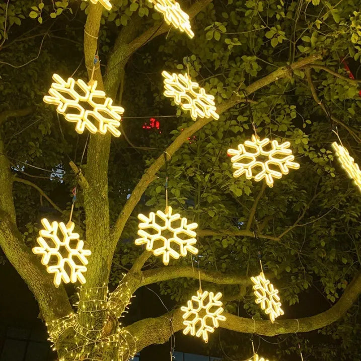 LumiWeih: Illuminazione esterna LED bianco caldo con decorazioni festive da appendere – per terrazza e ingresso
