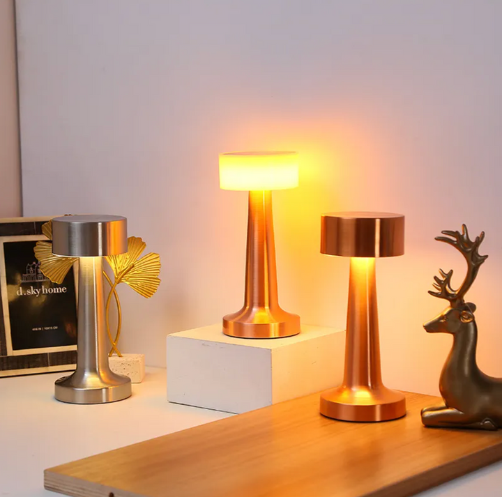 LumoArt: Lampada da Tavolo LED Senza Fili – Dimmerabile e Ricaricabile con Funzione Touch per un Abitare Moderno