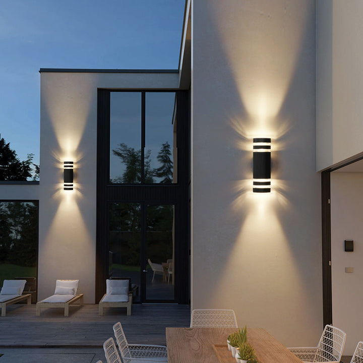 LumoDuo: Applique da esterno LED a 2 fiamme – luce da parete moderna per esterni