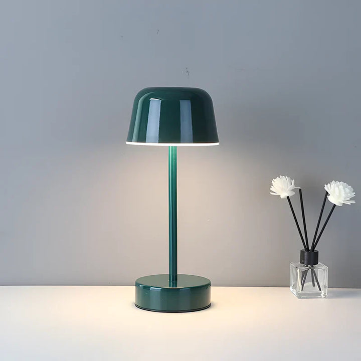 LumoRetro: Lampada da Tavolo LED Senza Fili – Ricaricabile in Design Retro per Soggiorno &amp; Comodino