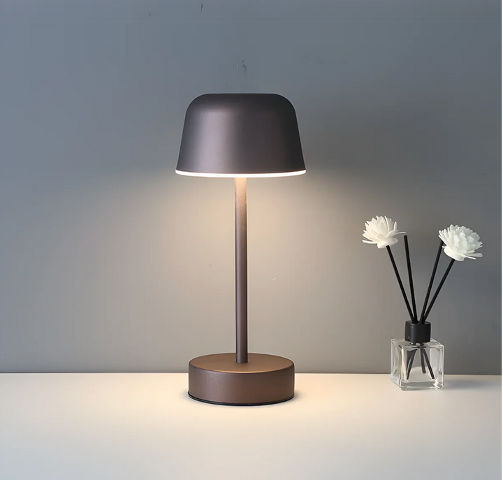 LumoRetro: Lampada da Tavolo LED Senza Fili – Ricaricabile in Design Retro per Soggiorno &amp; Comodino