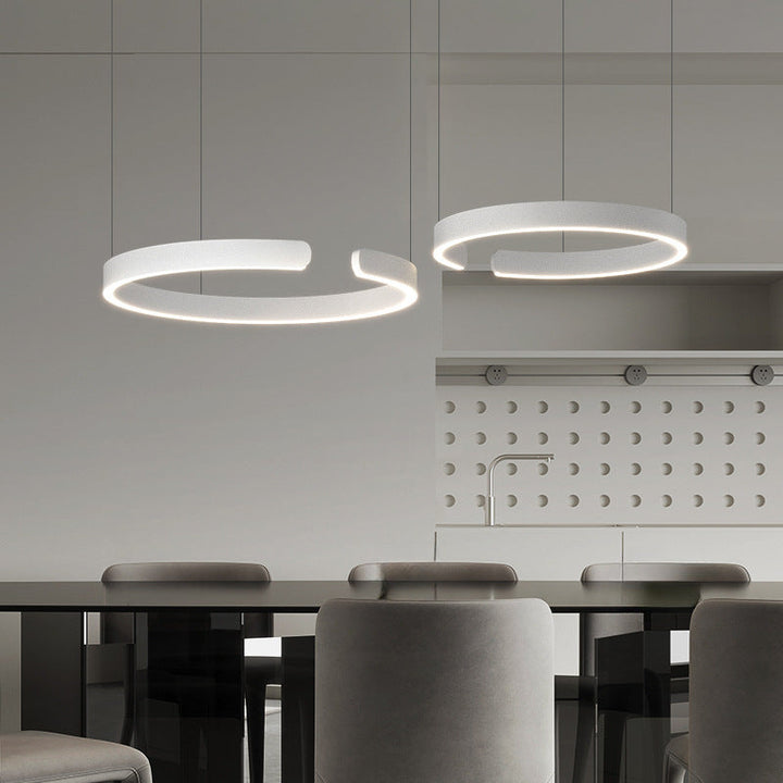 LumoRing: Moderno Lampadario a LED a Forma di Anello – Lampada Sospesa Elegante per Sala da Pranzo e Soggiorno