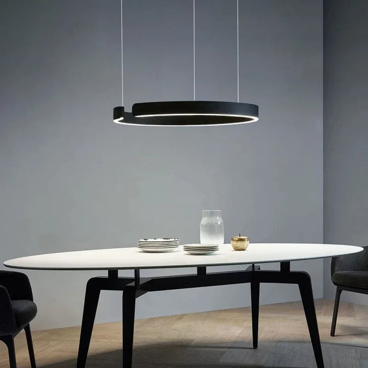LumoRing: Moderno Lampadario a LED a Forma di Anello – Lampada Sospesa Elegante per Sala da Pranzo e Soggiorno