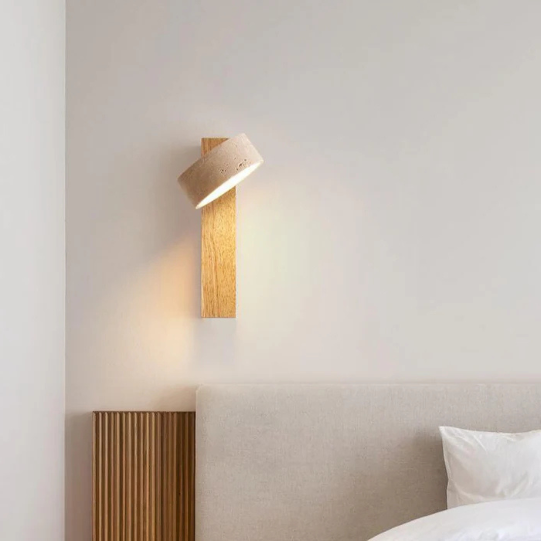 LumoTerra: Elegante Applique LED 1-fiamma in Pietra Naturale Travertino e Legno – per Soggiorno e Corridoio