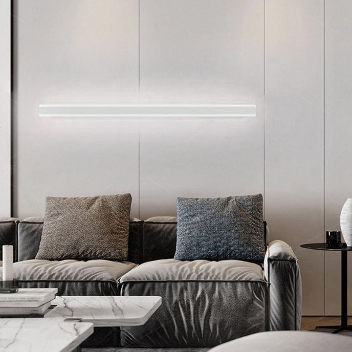 Lunara: Moderno Applique LED Lineare – per Camera da Letto e Corridoio