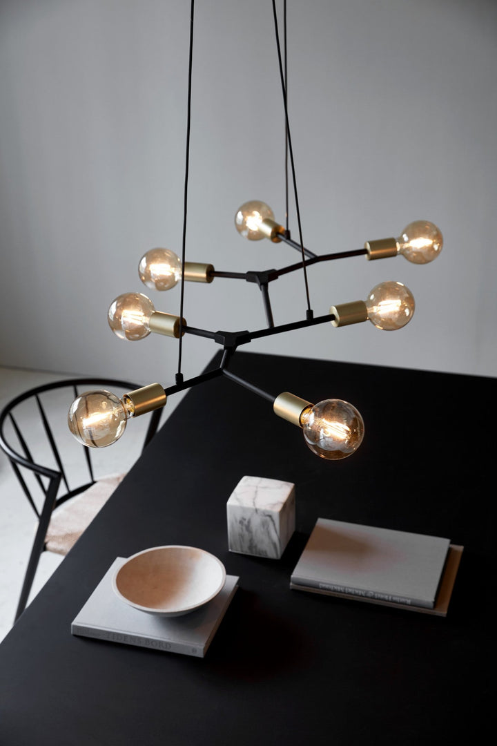 Lampadario a sospensione Josefine 7 Island, Nero/Ottone