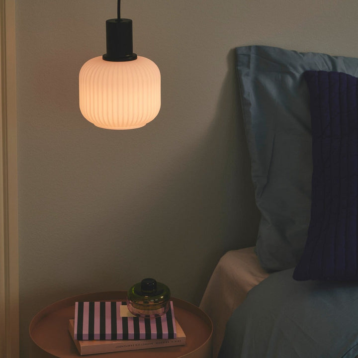 Lampada a sospensione Milford Mini, Opale/Nero