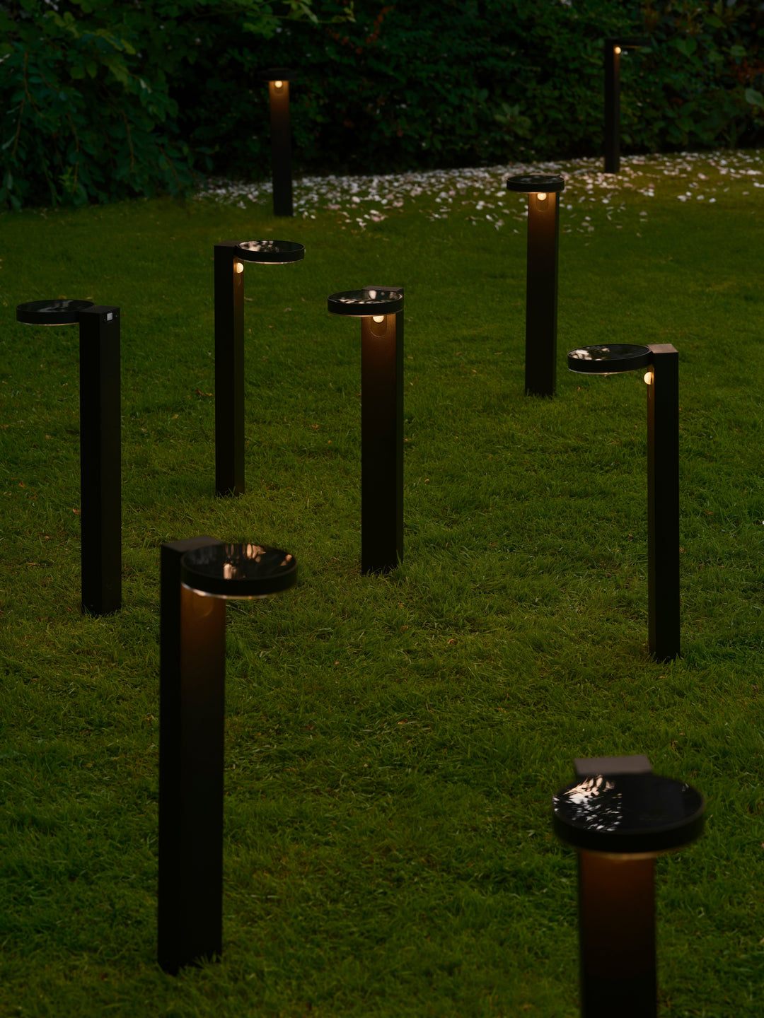 Rica Lampada Solare LED da Giardino Rotonda, Nera