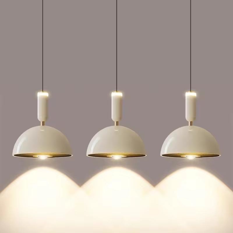 Macarona: Lampada a sospensione LED in alluminio e acrilico a forma di macaron – per ambienti moderni e giocosi
