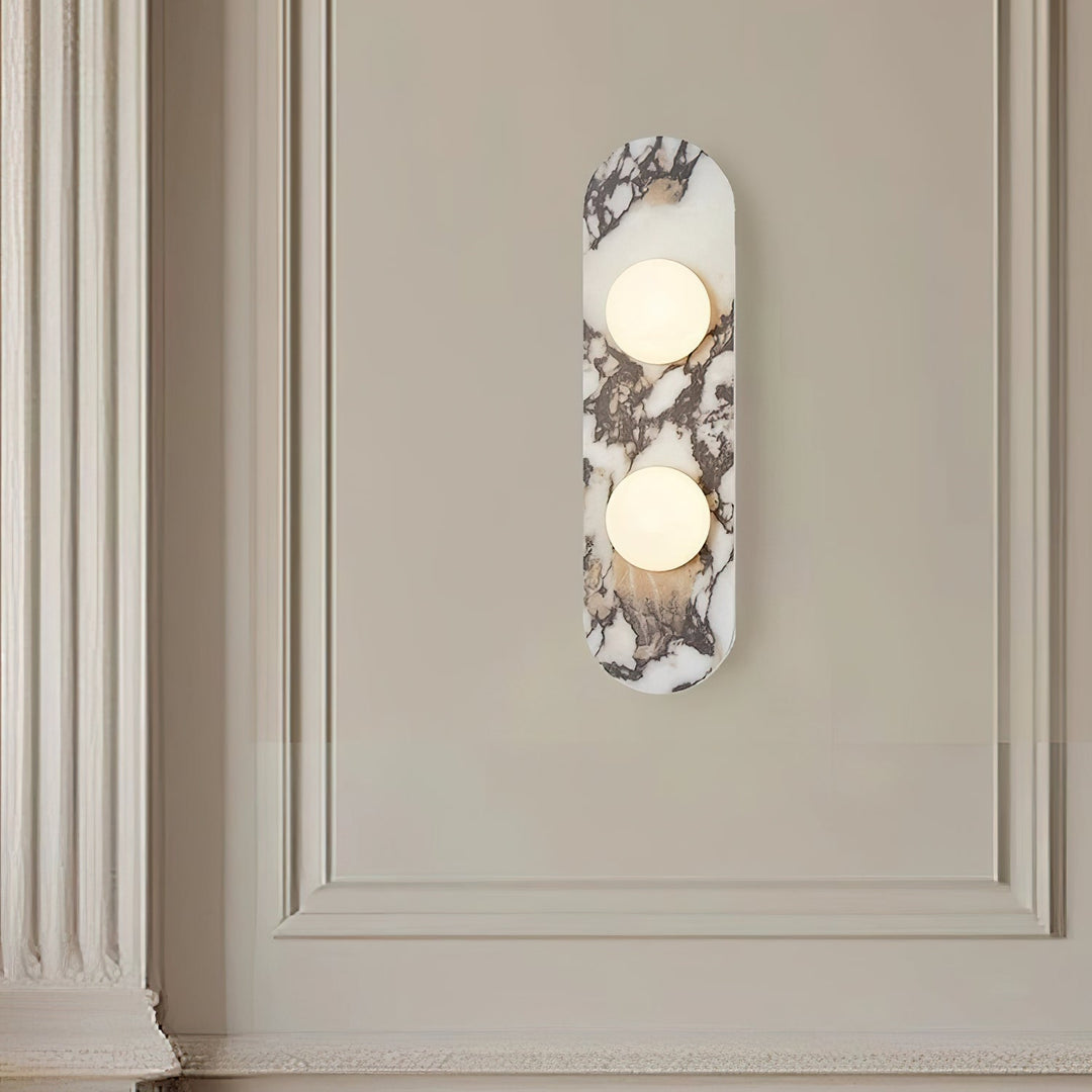 Marbellea: Applique in Marmo con Sfere di Vetro – Lampada da Parete dal Design Moderno per Soggiorno e Corridoio