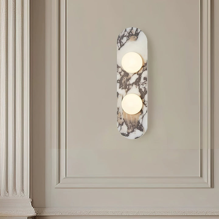 Marbellea: Applique in Marmo con Sfere di Vetro – Lampada da Parete dal Design Moderno per Soggiorno e Corridoio