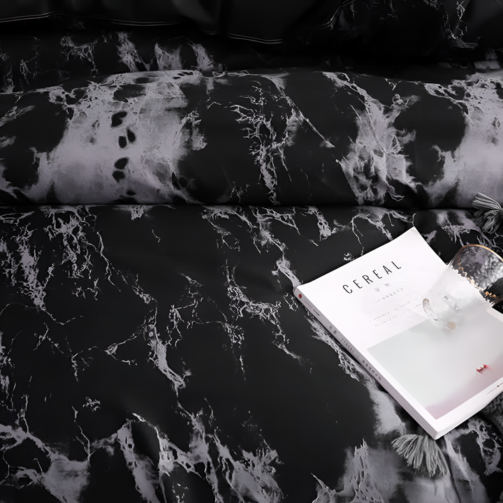 MarmorLux: Set copripiumino moderno – elegante, morbido e durevole con design in marmo nero per la camera da letto