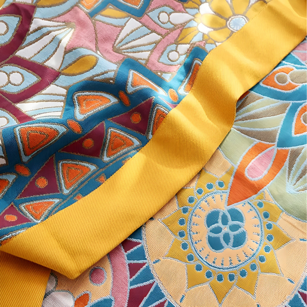Marrakeschweberei: Coperta in cotone traspirante con motivo floreale jacquard marocchino e struttura elegante – per divano e camera da letto