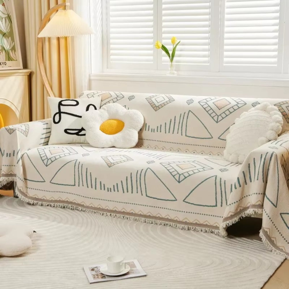 Meringa: Copertura per divano in moderno design chenille con forme geometriche e antiscivolo – per divano e lounge