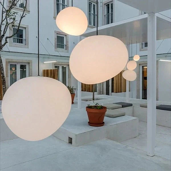 Bianco Latte – Lampada a sospensione in vetro satinato con accenti metallici – per soggiorno e sala da pranzo