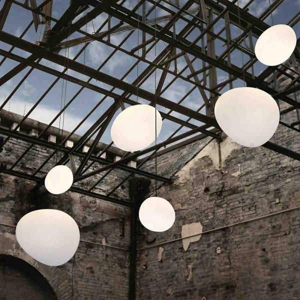 Bianco Latte – Lampada a sospensione in vetro satinato con accenti metallici – per soggiorno e sala da pranzo