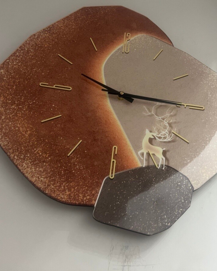 MondGlanz: Orologio da parete LED rotondo – elegante orologio in ceramica cristallina con motivo lunare, per soggiorno e camera da letto