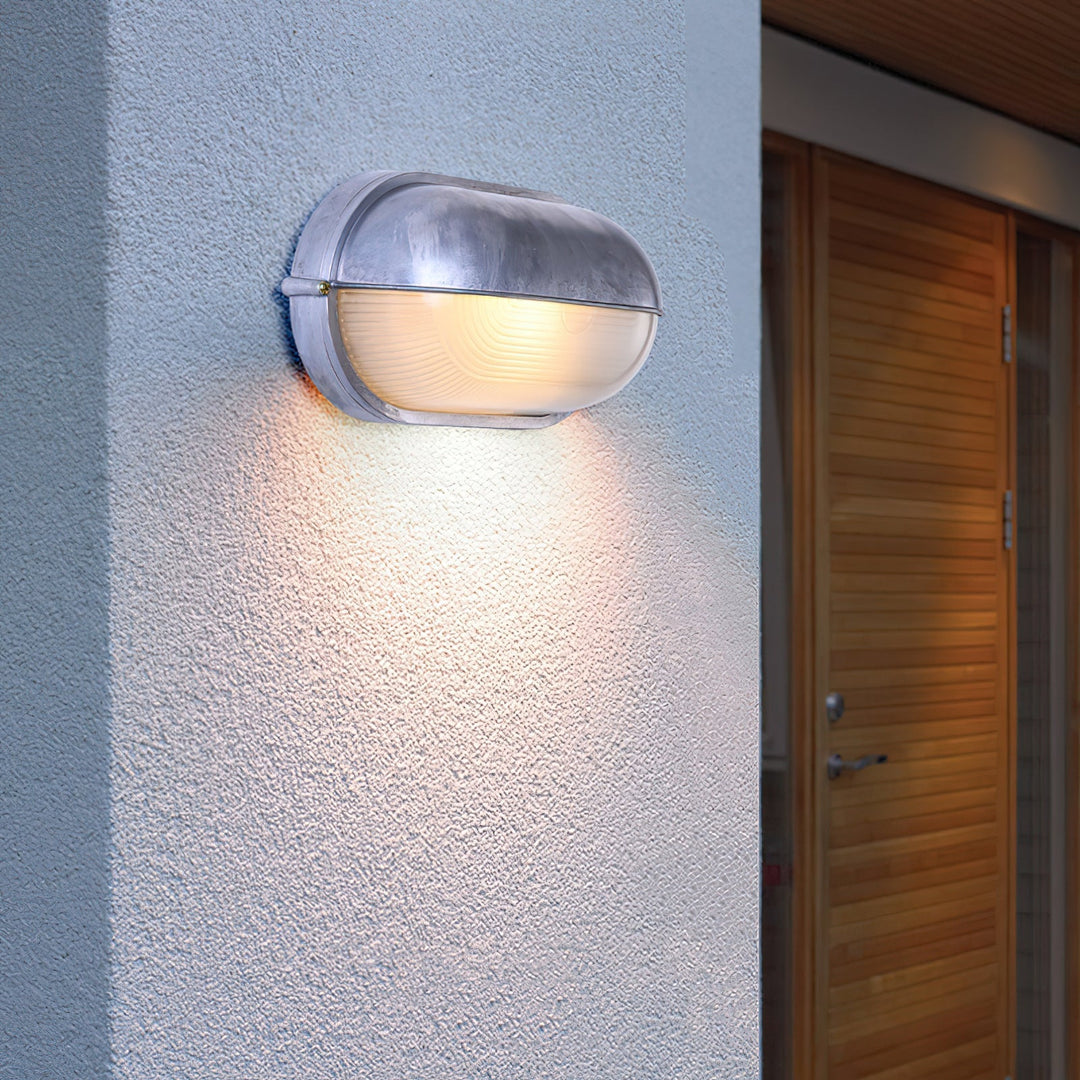 NautiLux: Applique marittima – Applique resistente alle intemperie in design industriale