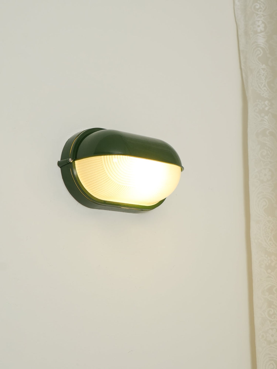 NautiLux: Applique marittima – Applique resistente alle intemperie in design industriale