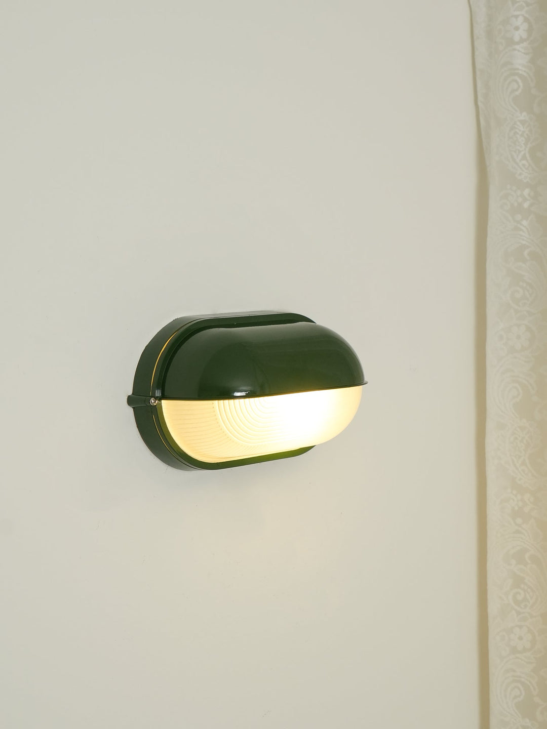 NautiLux: Applique marittima – Applique resistente alle intemperie in design industriale