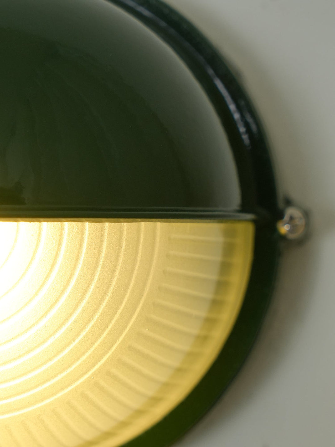NautiLux: Applique marittima – Applique resistente alle intemperie in design industriale