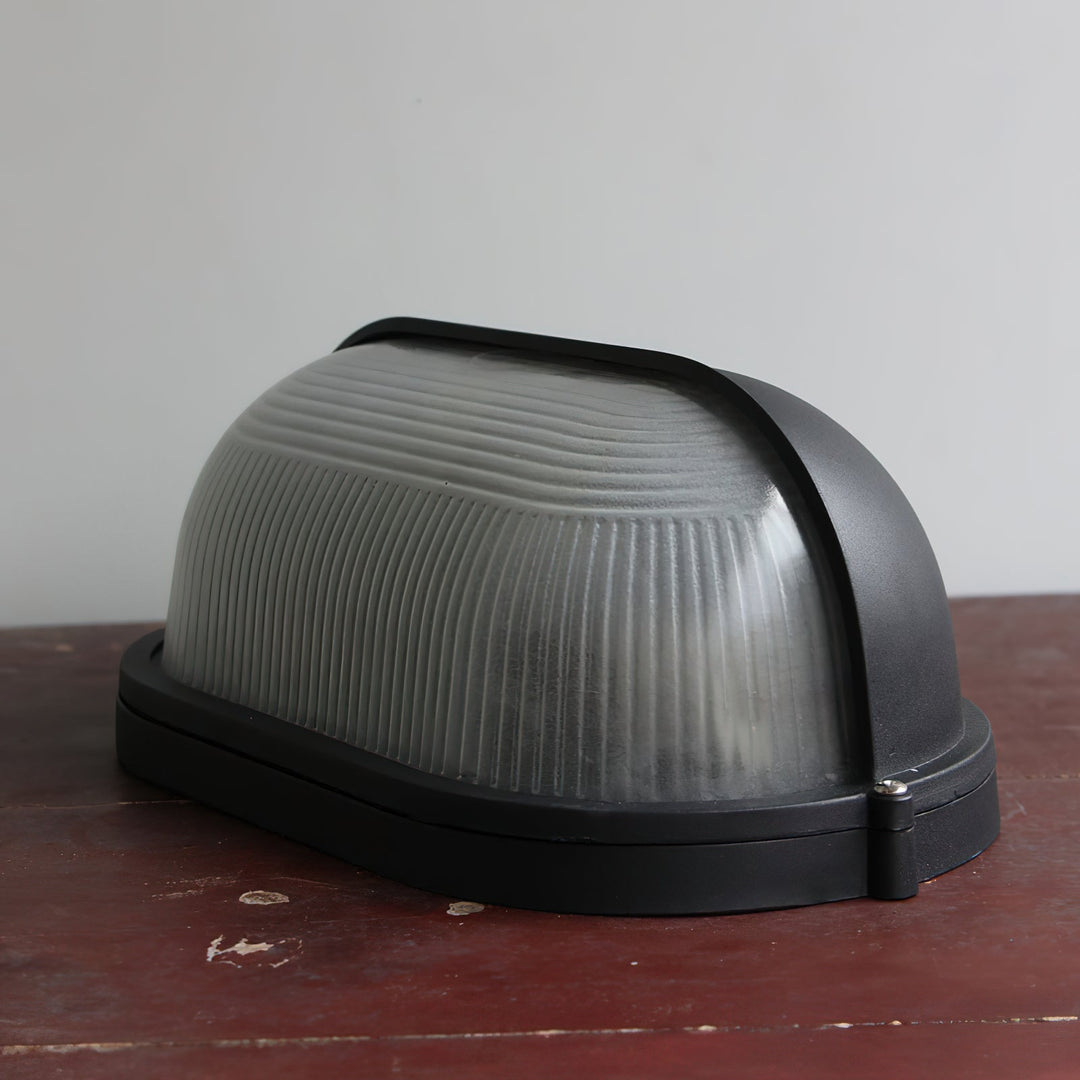 NautiLux: Applique marittima – Applique resistente alle intemperie in design industriale