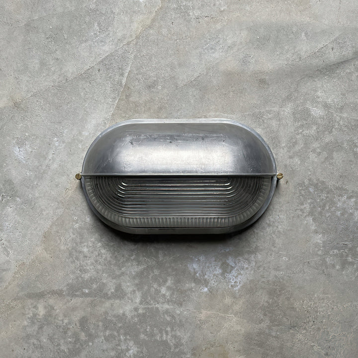 NautiLux: Applique marittima – Applique resistente alle intemperie in design industriale