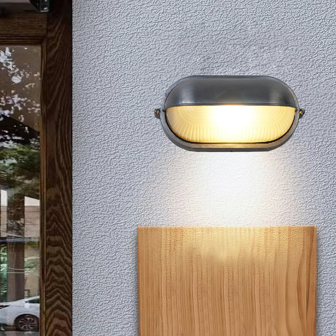 NautiLux: Applique marittima – Applique resistente alle intemperie in design industriale