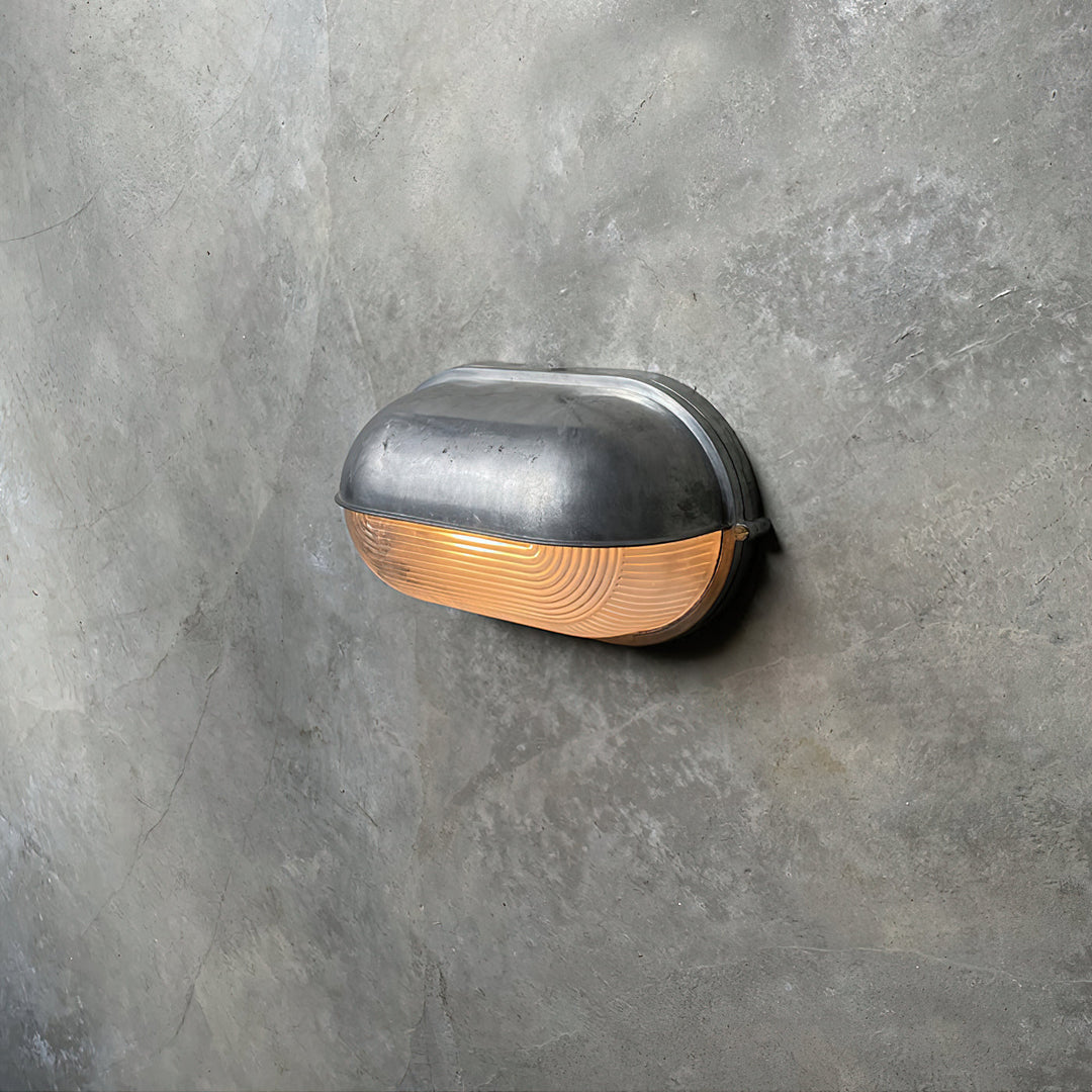 NautiLux: Applique marittima – Applique resistente alle intemperie in design industriale