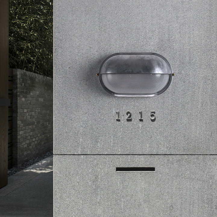 NautiLux: Applique marittima – Applique resistente alle intemperie in design industriale