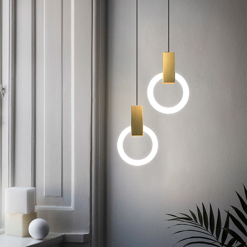 NordCirca: Lampada a sospensione LED minimalista con anello in acrilico – per spazi abitativi e ingressi moderni
