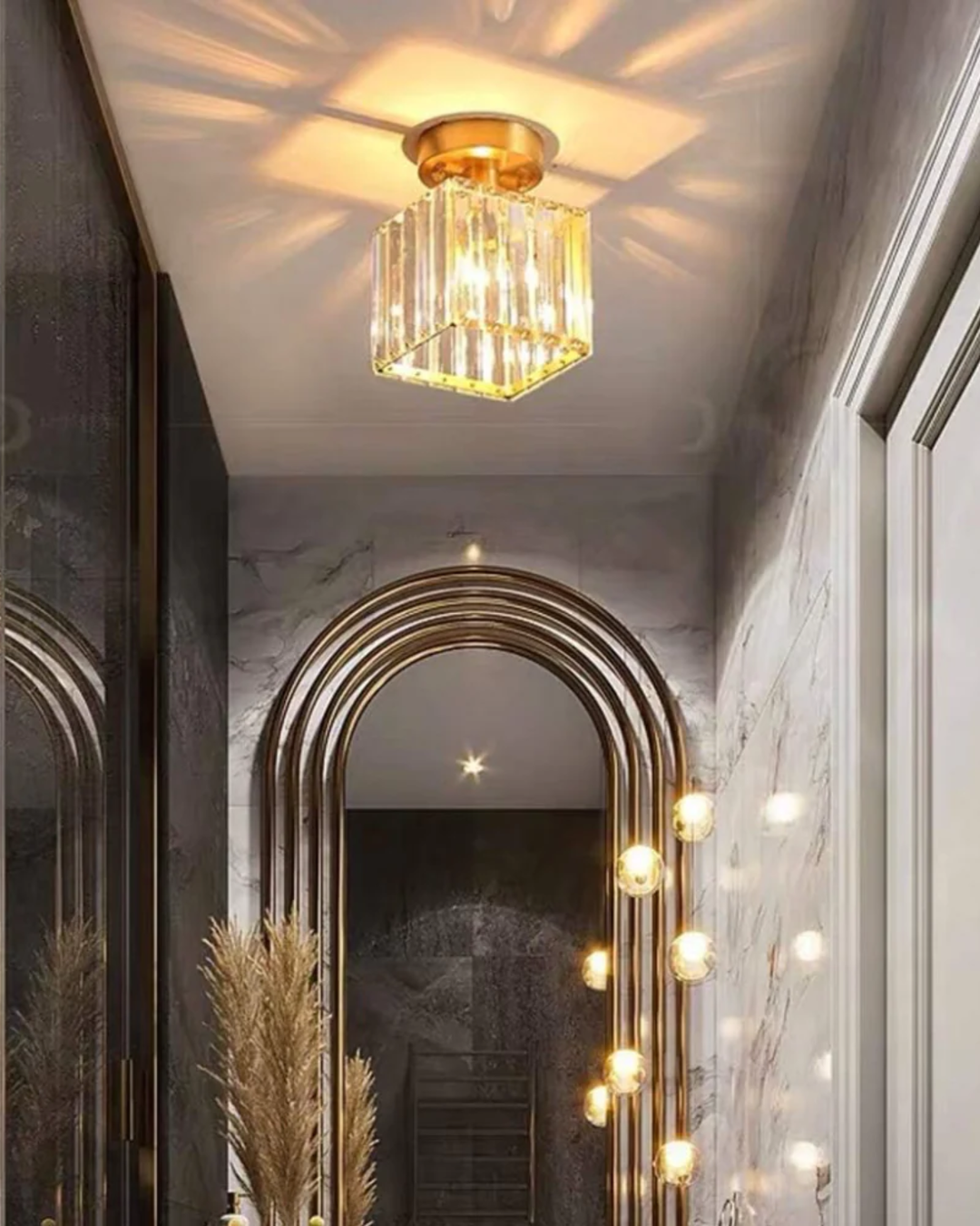 NoireLuxe: Lampada da soffitto moderna nera con paralume in vetro sfaccettato e luce bianca calda – per sala da pranzo e corridoio