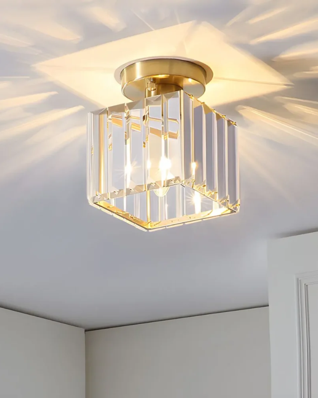 NoireLuxe: Lampada da soffitto moderna nera con paralume in vetro sfaccettato e luce bianca calda – per sala da pranzo e corridoio