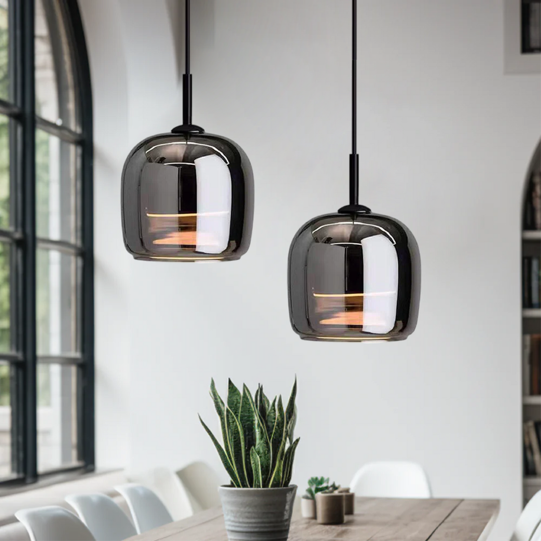 NordGlas: Lampada a sospensione in vetro nero dal design nordico – Moderno lampadario LED