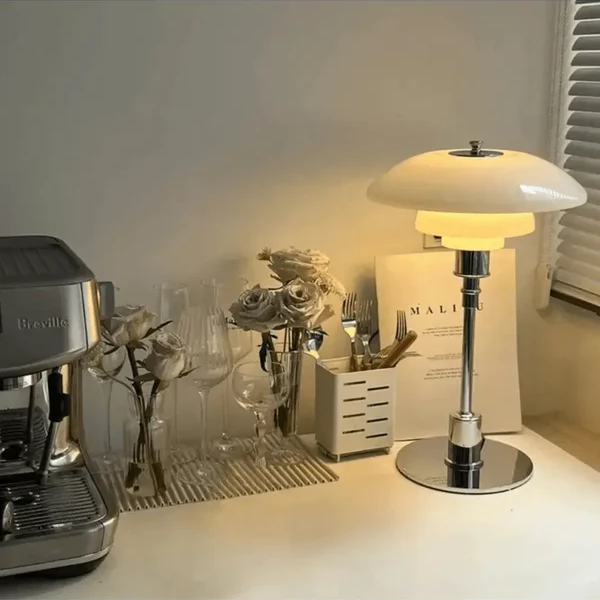 NordLicht: Lampada da Tavolo Design Scandinavo – Lampada LED Moderna per Soggiorno &amp; Ufficio