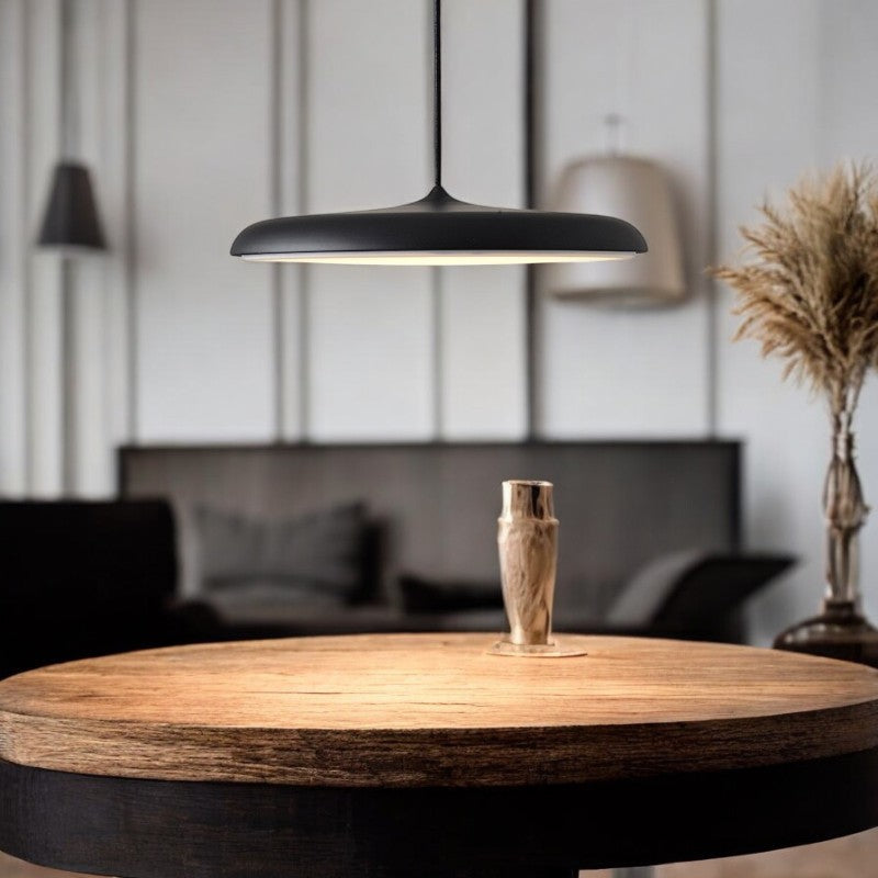 NordLuma: Lampada a sospensione LED scandinava dal design moderno