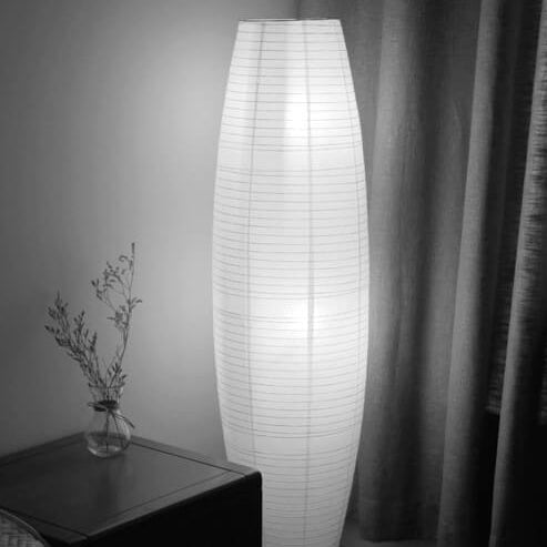 NordSäule: Lampada da terra moderna con paralume in carta di cotone e telaio in metallo, 2 fiamme LED – ideale per soggiorni e stanze di lettura
