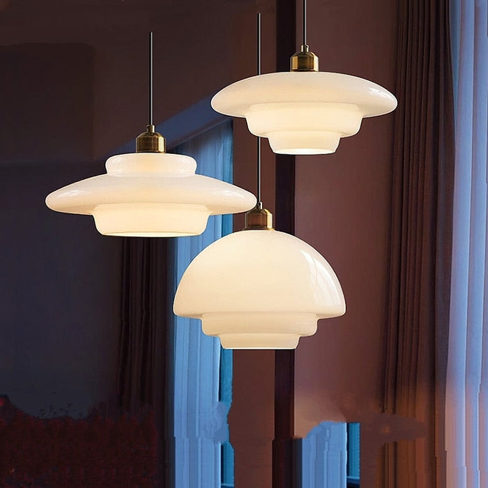 NordWeiß: Lampada a sospensione in vetro scandinavo – Lampada a sospensione in vetro opalino rotonda per sala da pranzo e soggiorno