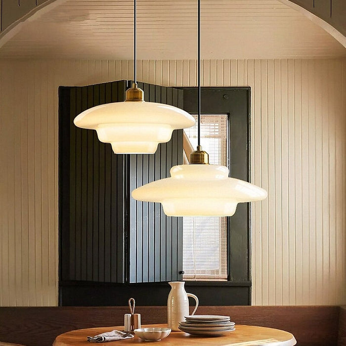 NordWeiß: Lampada a sospensione in vetro scandinavo – Lampada a sospensione in vetro opalino rotonda per sala da pranzo e soggiorno
