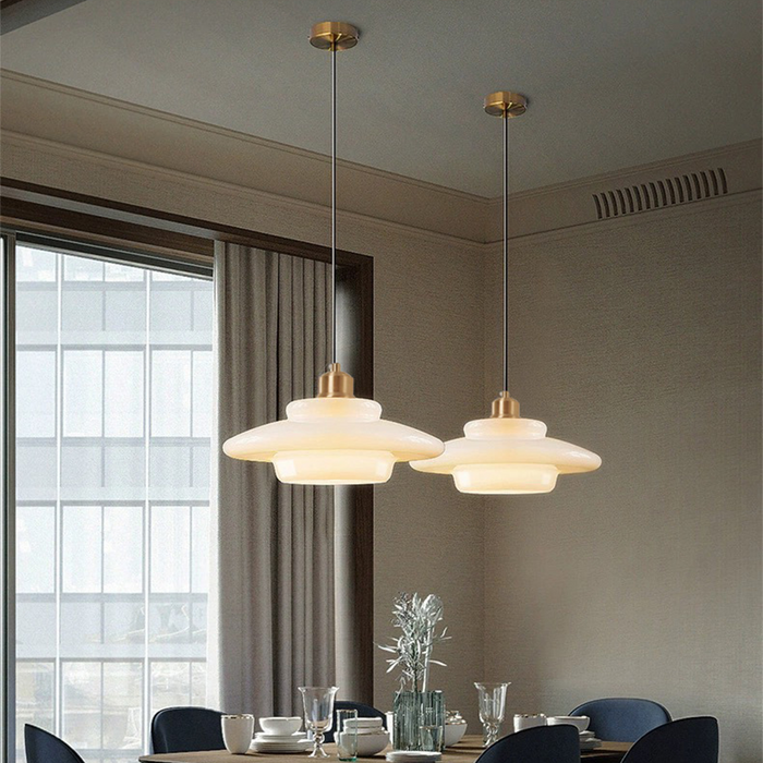 NordWeiß: Lampada a sospensione in vetro scandinavo – Lampada a sospensione in vetro opalino rotonda per sala da pranzo e soggiorno
